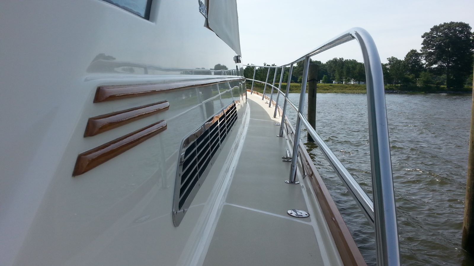 Marine Varnish Service in Maryland